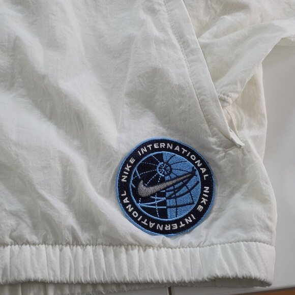 Nike Jacket Mens S White Zip Mock Neck Pockets LS Lightweight Running Hood Mesh - Picture 10 of 16